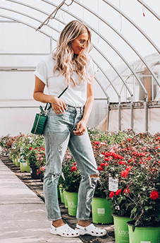 crocs gardening